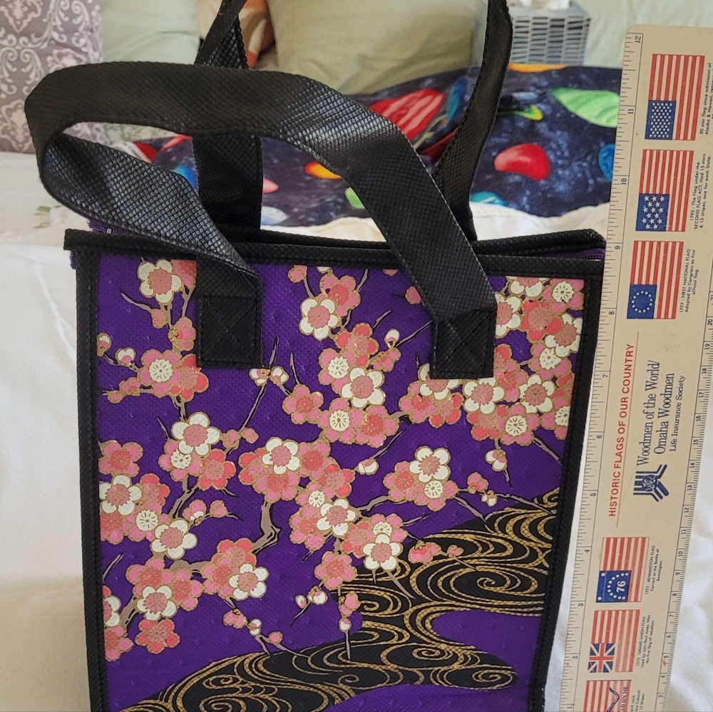 Insulated Lunch Tote